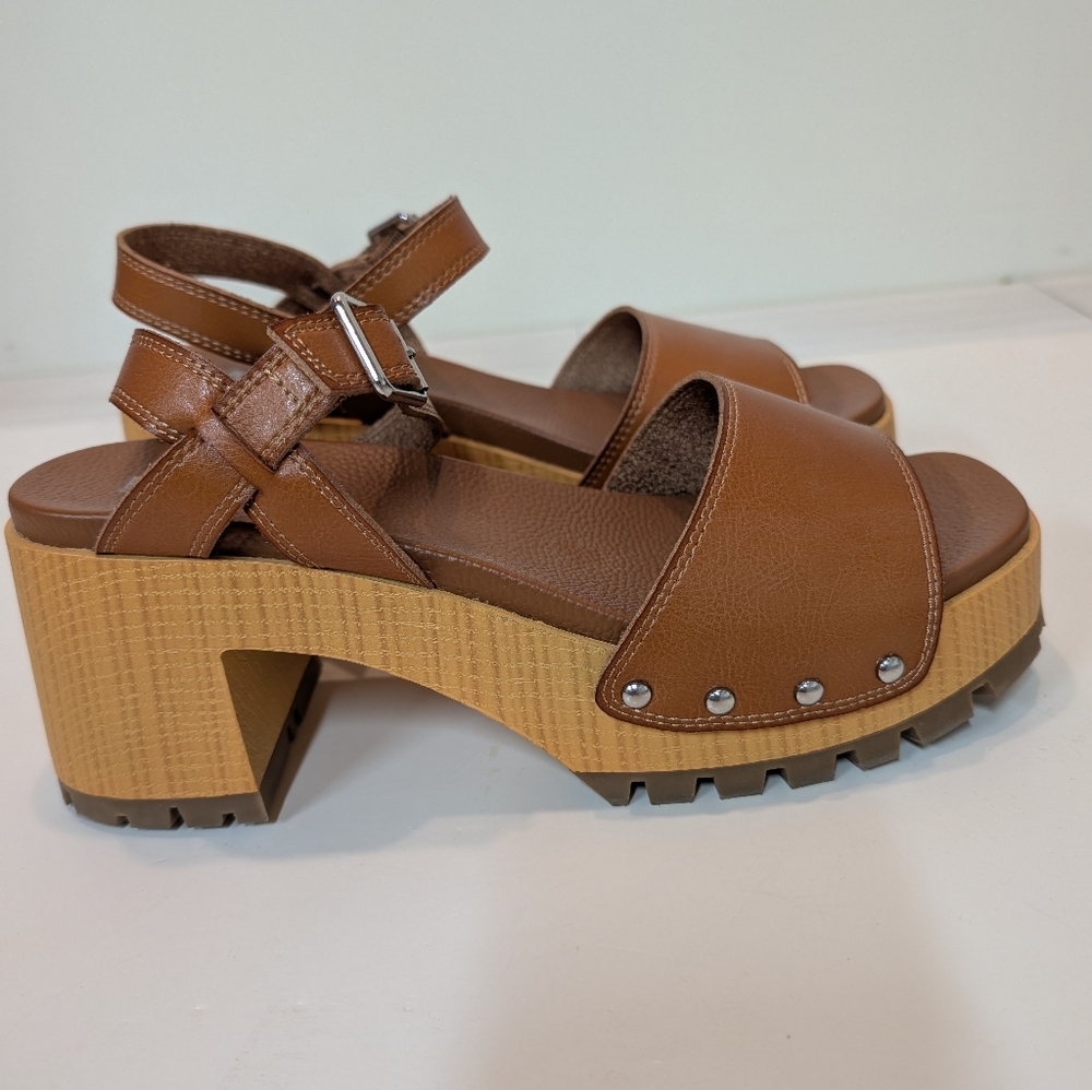 MIA Platform Sandals